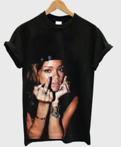 Rihanna Middle Finger T-shirt DAP