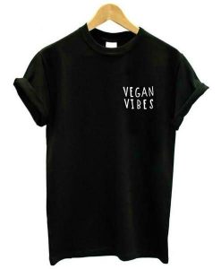 VEGAN VIBES Pocket Letters Print Women T-shirtDAP