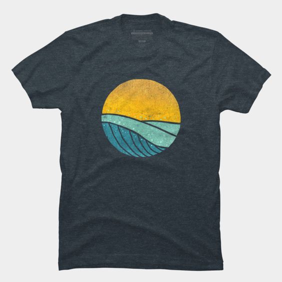 Full moon tides. T-Shirt.DAP